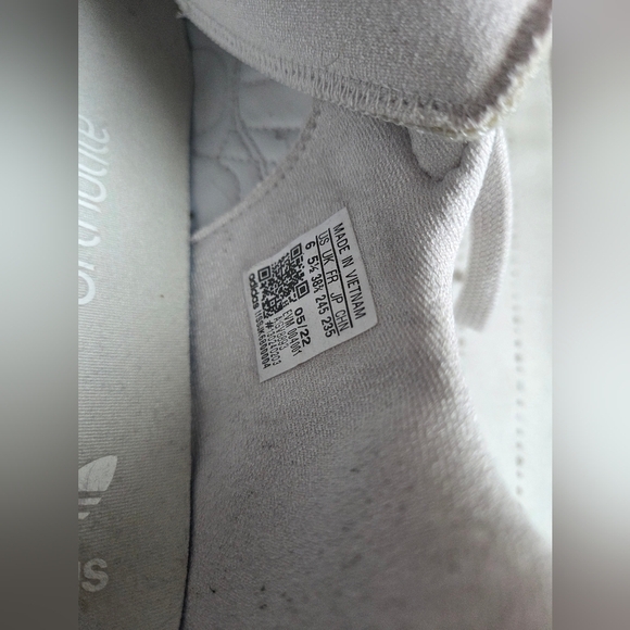 adidas Ozweego J 'Grey Beam Pink' | Big Kids 6 = Women’s 7 | Gently Used - Picture 4 of 4